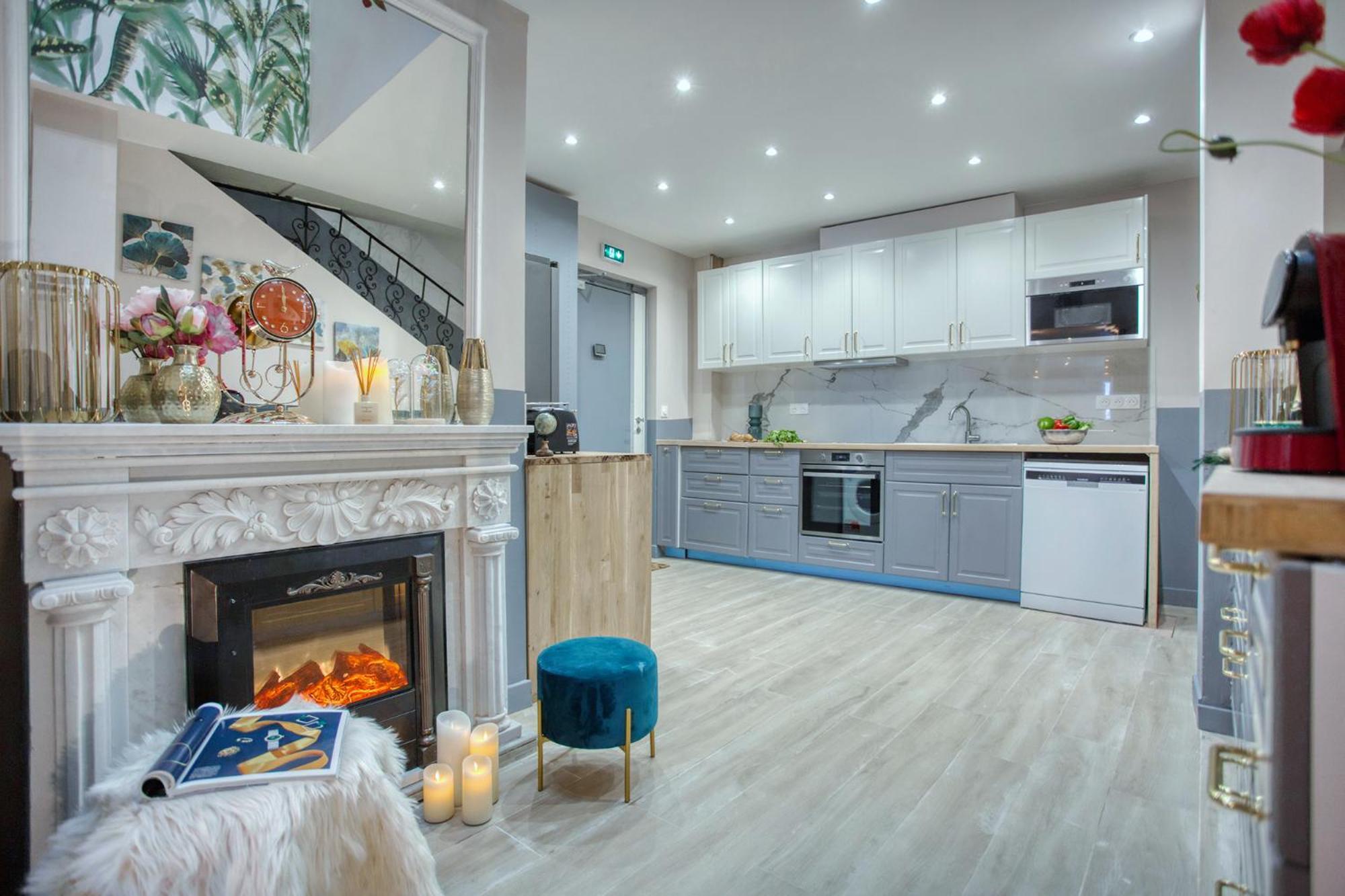 Elegant Triplex In Paris - Ideal For 10 - Aircon Exteriör bild